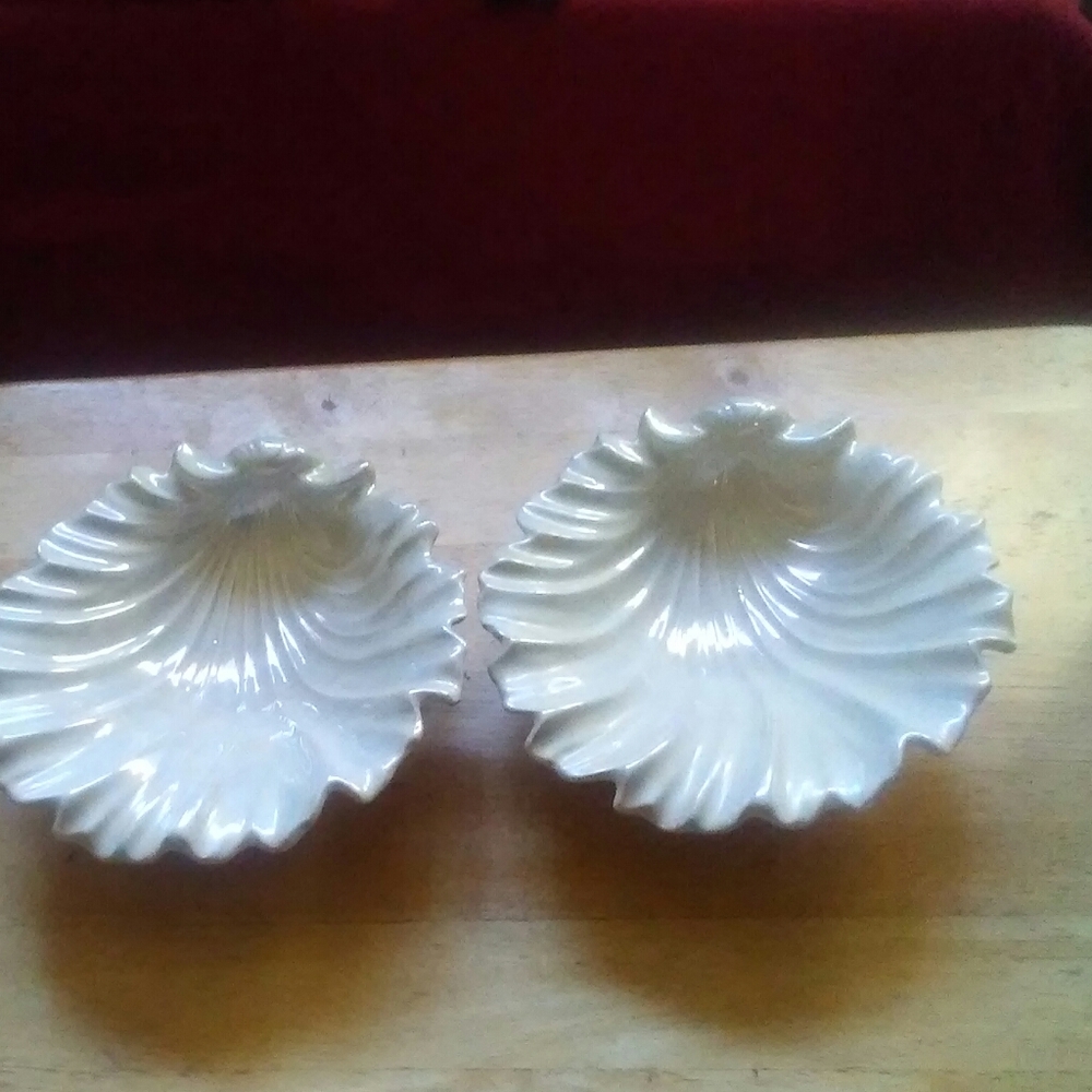 Matching 2 PC Shell Set